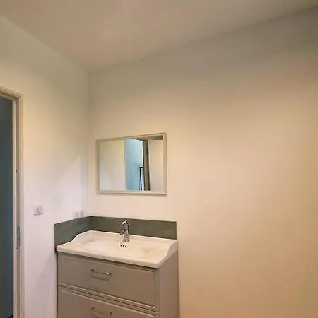 Holiday home Lumineux Entre Terre Et A 2min De La *