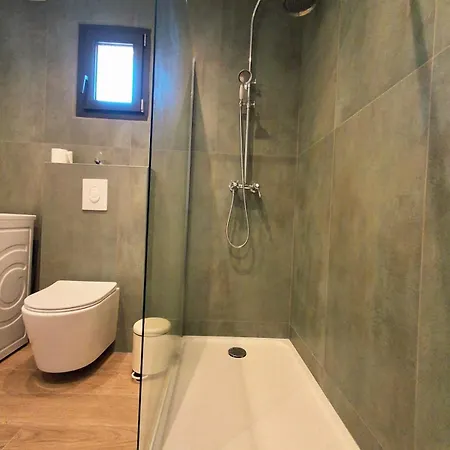 Lumineux Entre Terre Et A 2min De La *